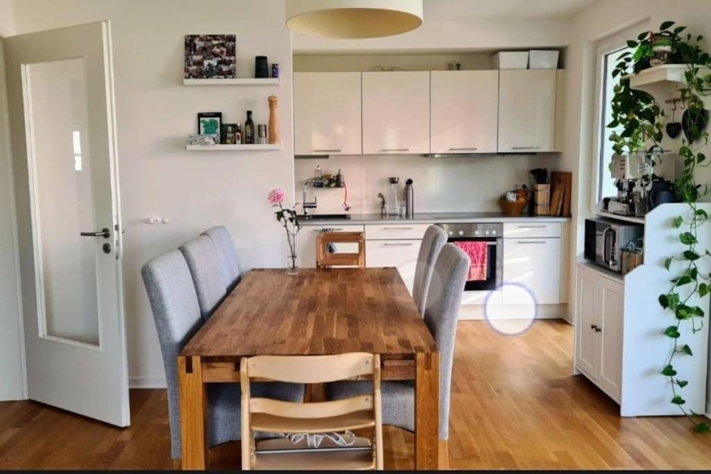 Kinderfreundliche Neubauwohnung Am Hagenbecks Tierpark Mit Balkon Und Spielplatz Apartment Hamburg